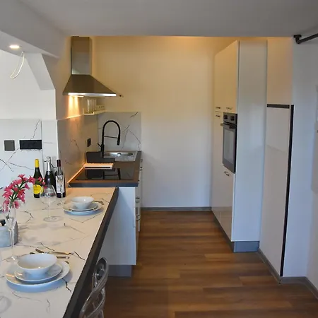 Apartma Fontana * לובליאנה