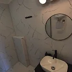 Apartma Fontana شقة